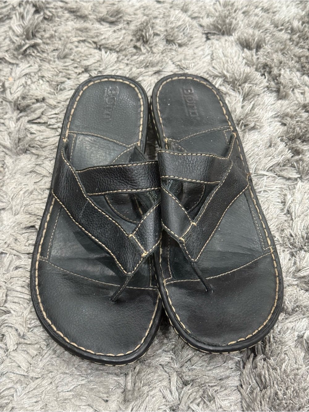 Born Concept Black Thong Sandals Women's 9